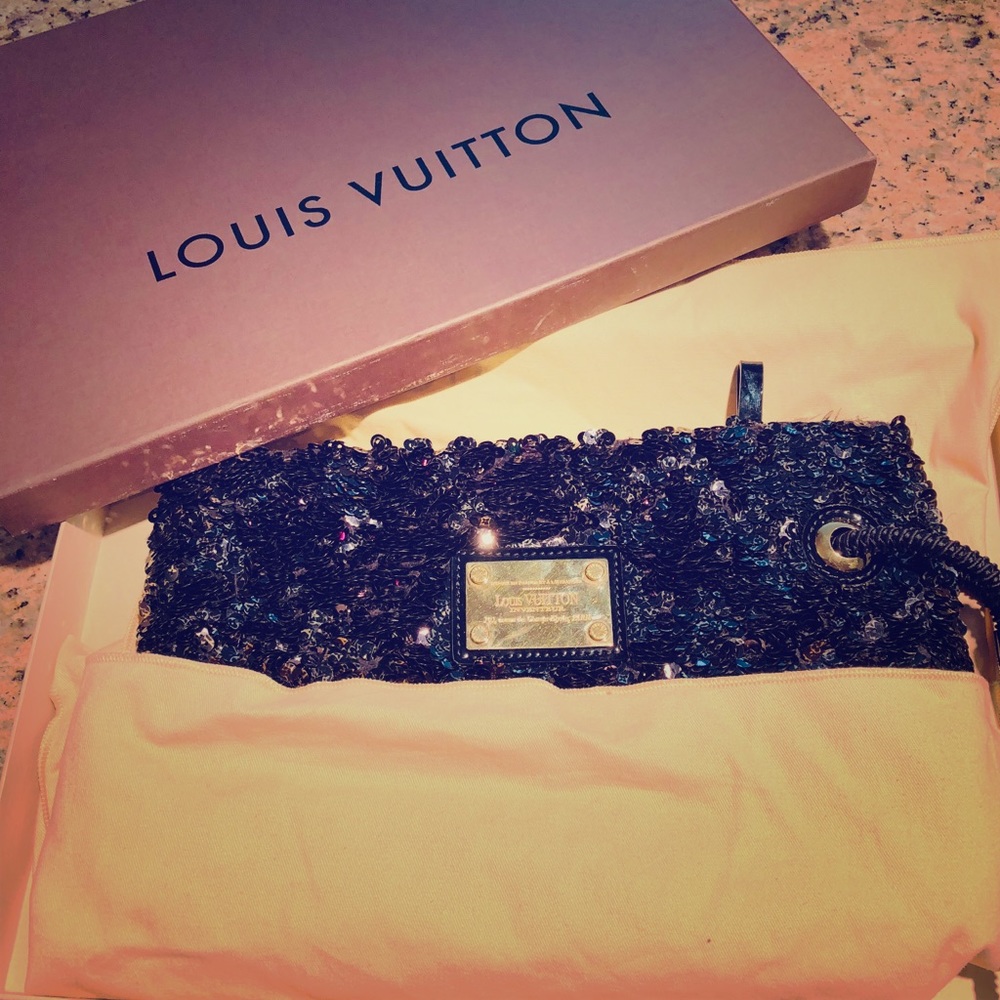 Limited Edition Louis Vuitton, sequin purse